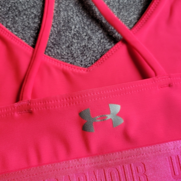 UA heat gear low impact strappy sports bra - Picture 3 of 6